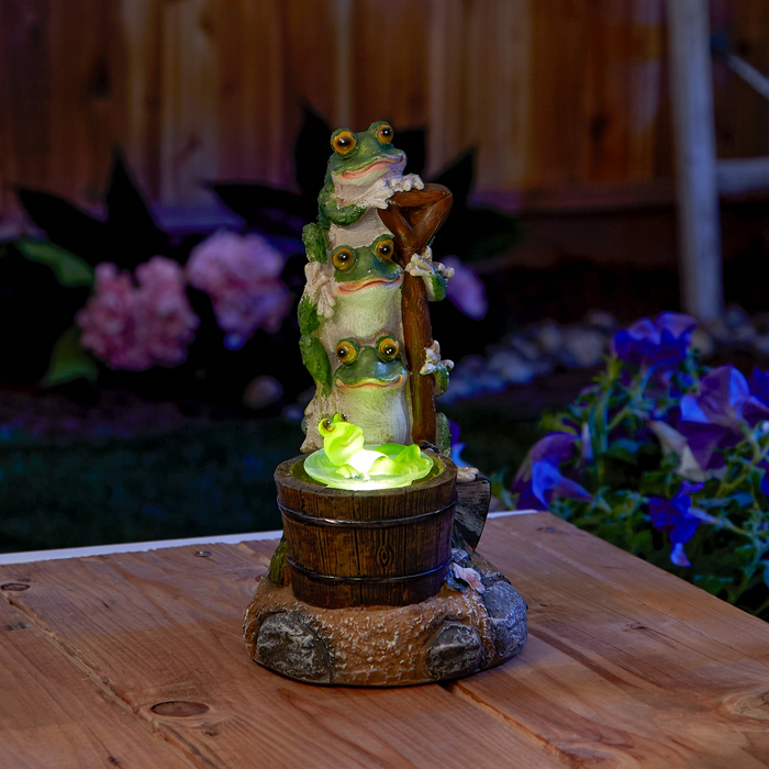 Solar Light-Up Rotating Frog Garden Decor